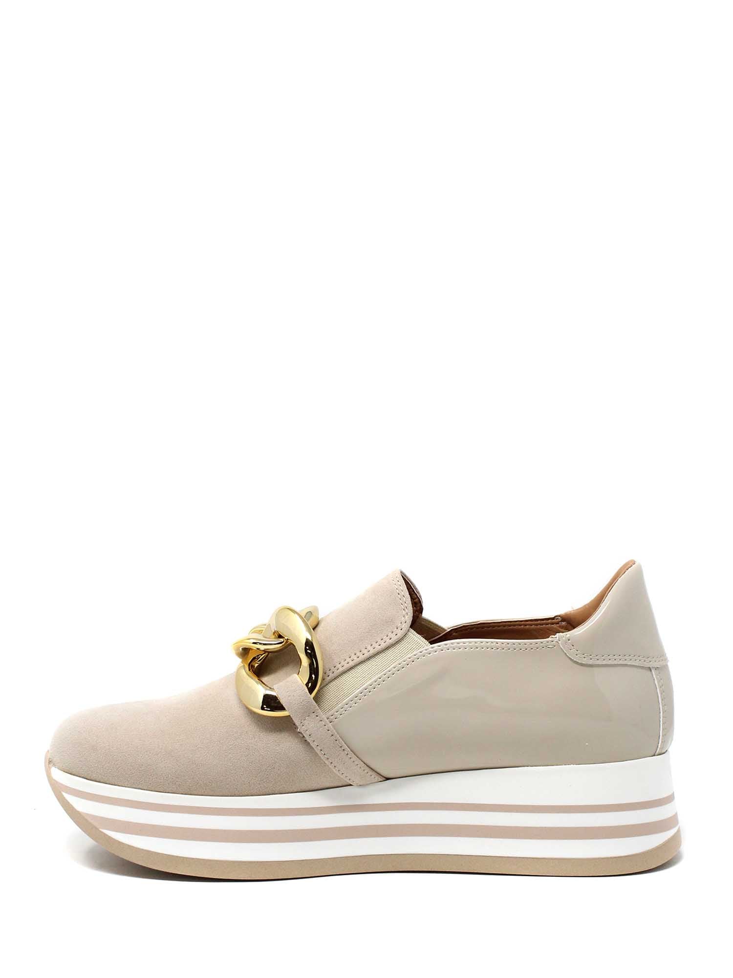 Slip-on Beige Grace Shoes