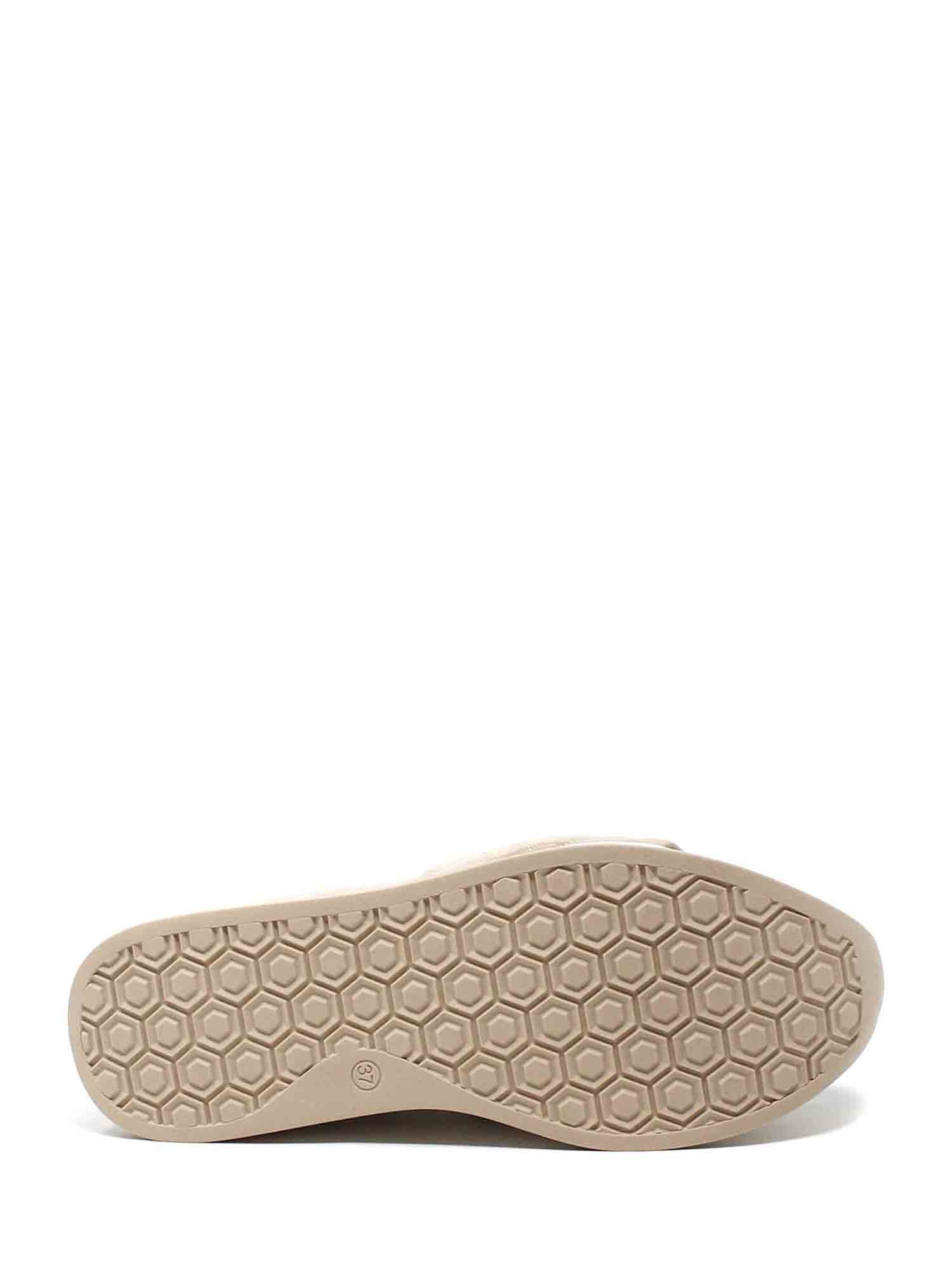 Slip-on Beige Grace Shoes