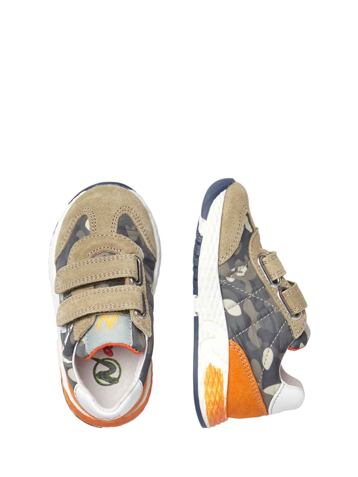 Scarpe con strappi Verde Naturino