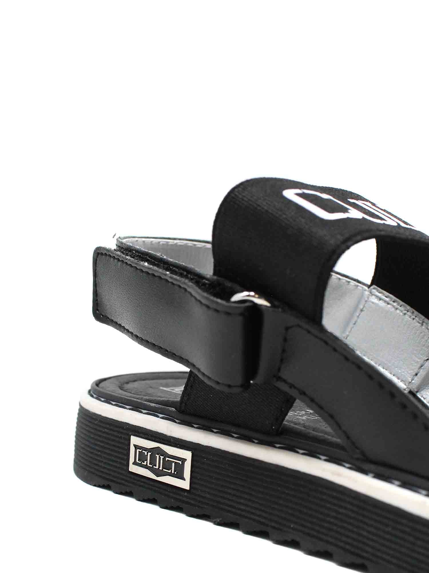 Sandali con strappi Nero Cult
