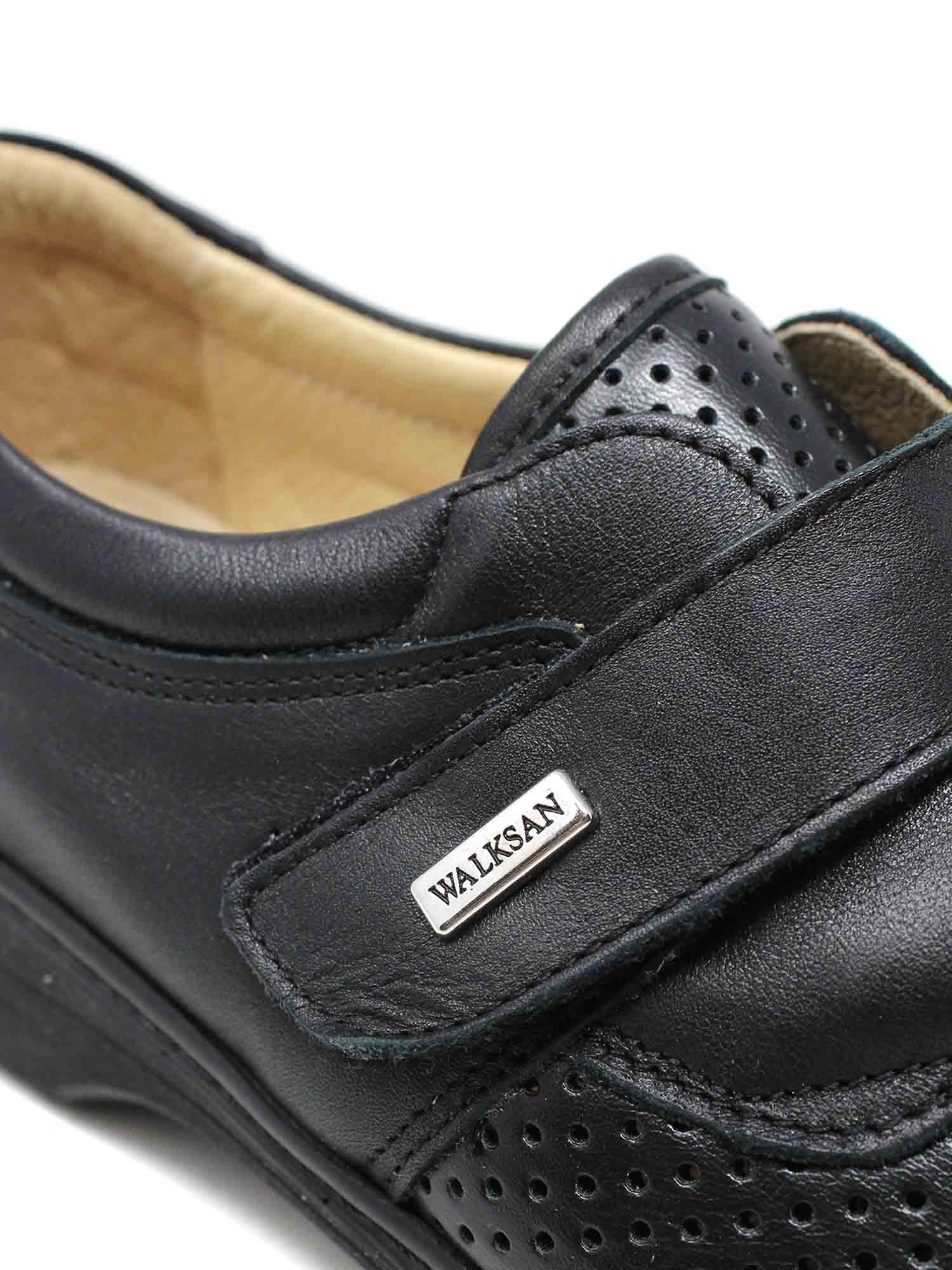 Scarpe con strappi Nero Susimoda