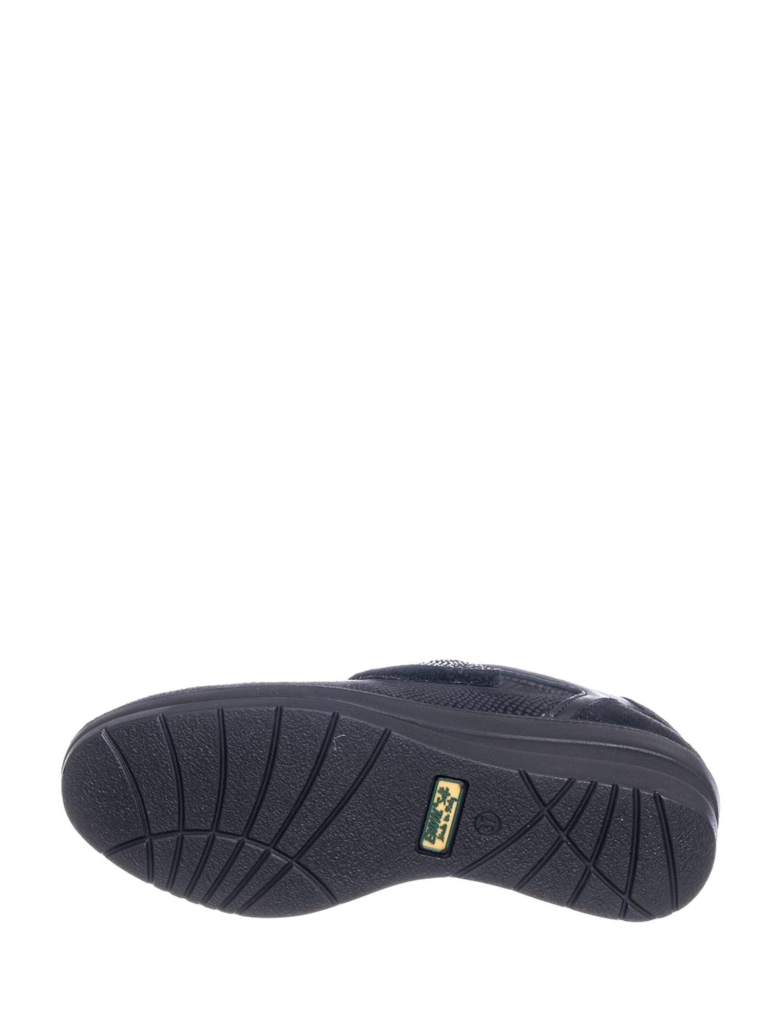 Scarpe con strappi Nero Enval