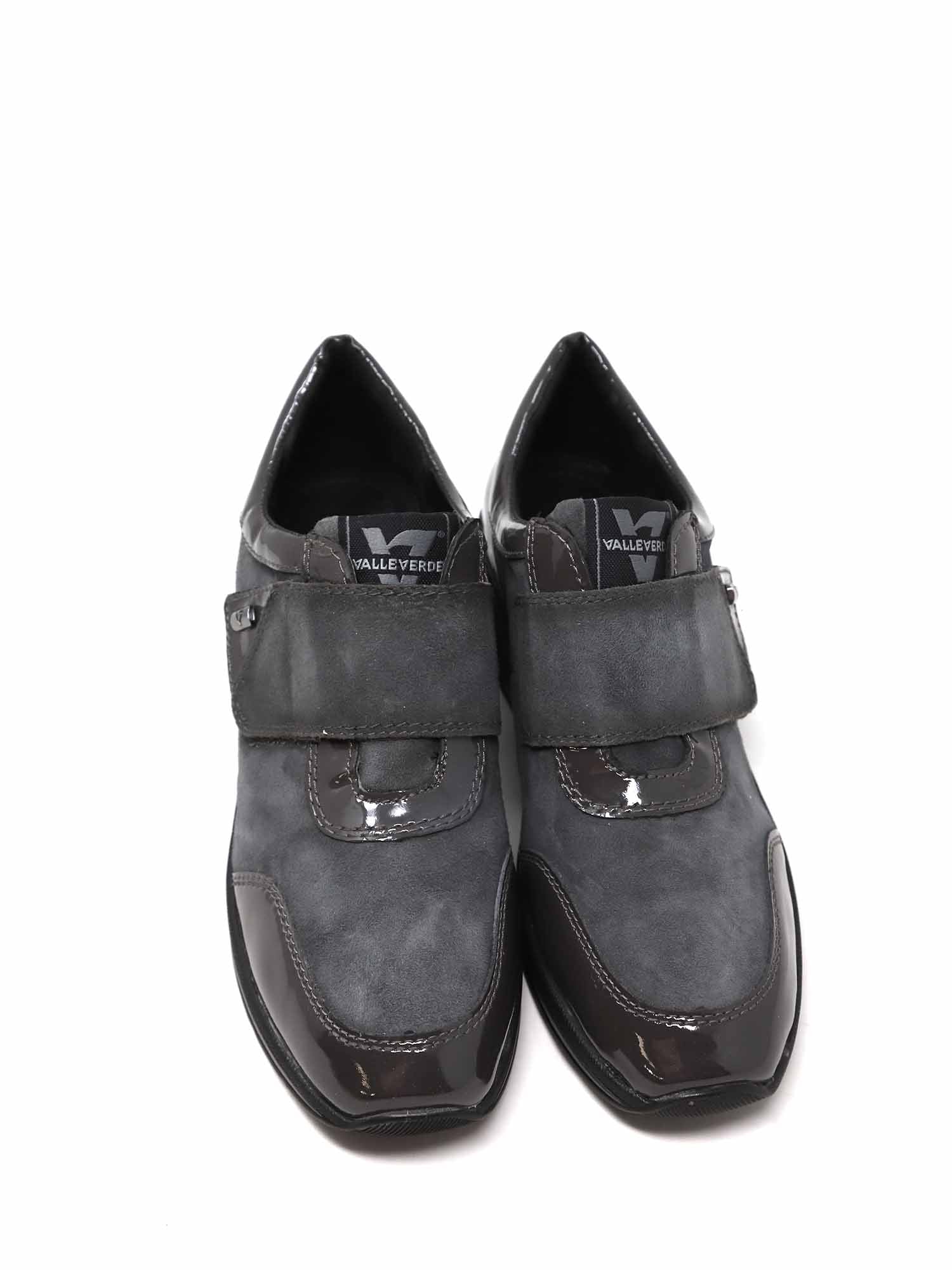 Scarpe con strappi Grigio Valleverde