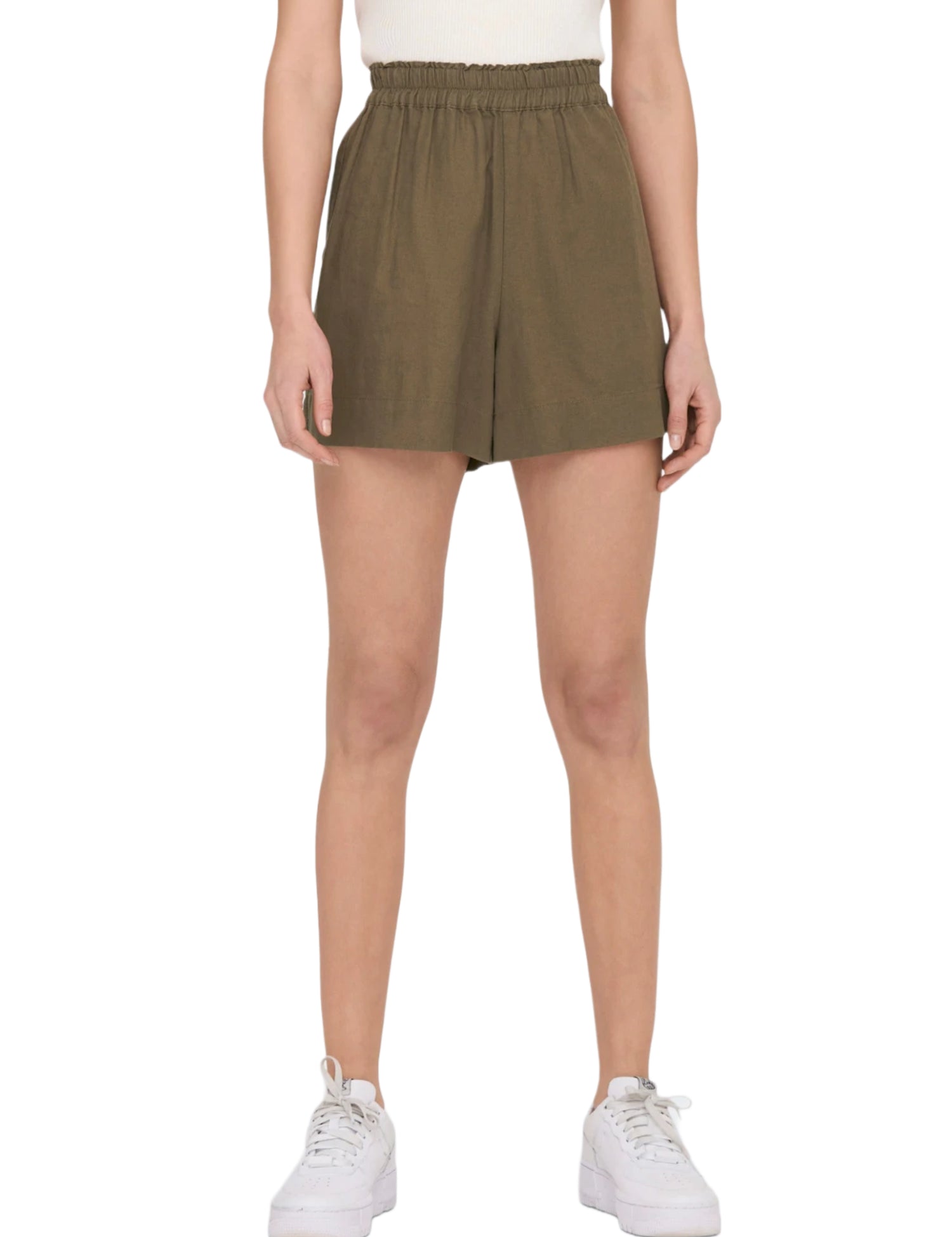 Shorts Marrone Only