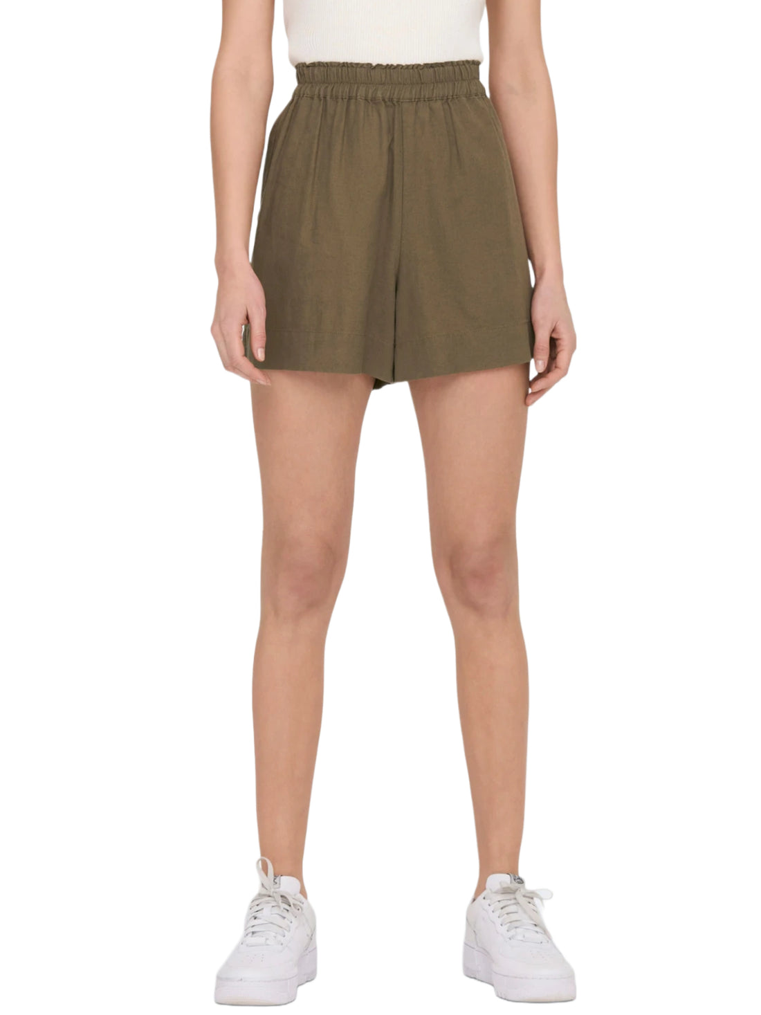 Shorts Marrone Only